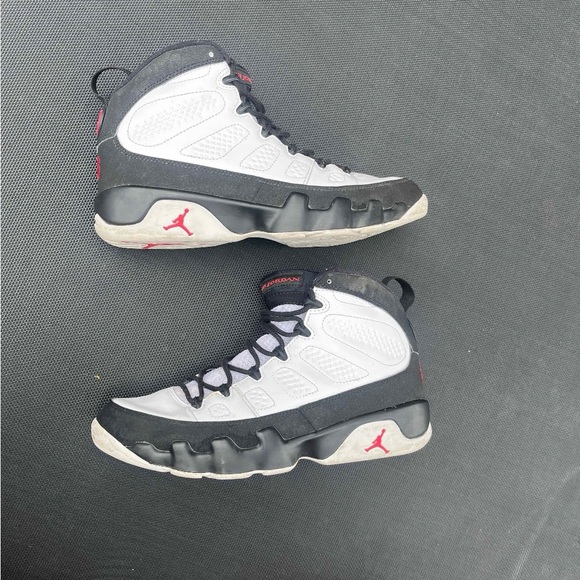 Jordan Retro 9